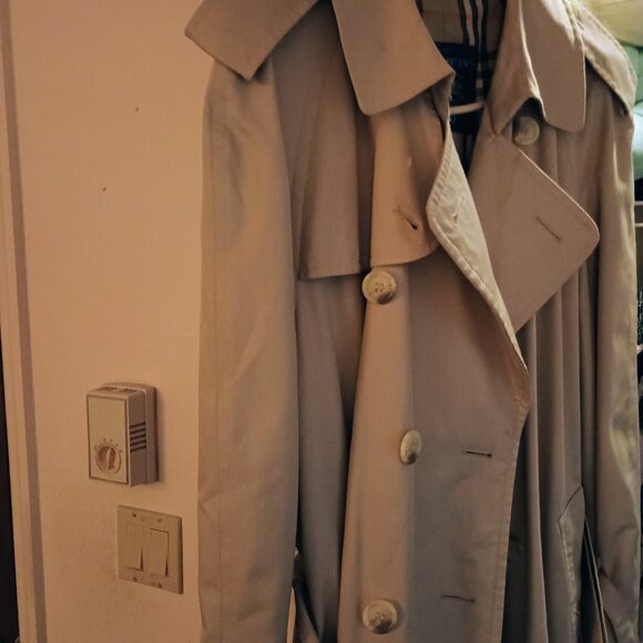 Burberry Women's Long Trench Coat - Picture 9 of 10